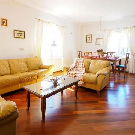 House With A Spacious Garden And Swimming Pool Вилла Чилипи