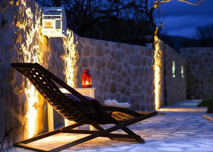 House With A Spacious Garden And Swimming Pool